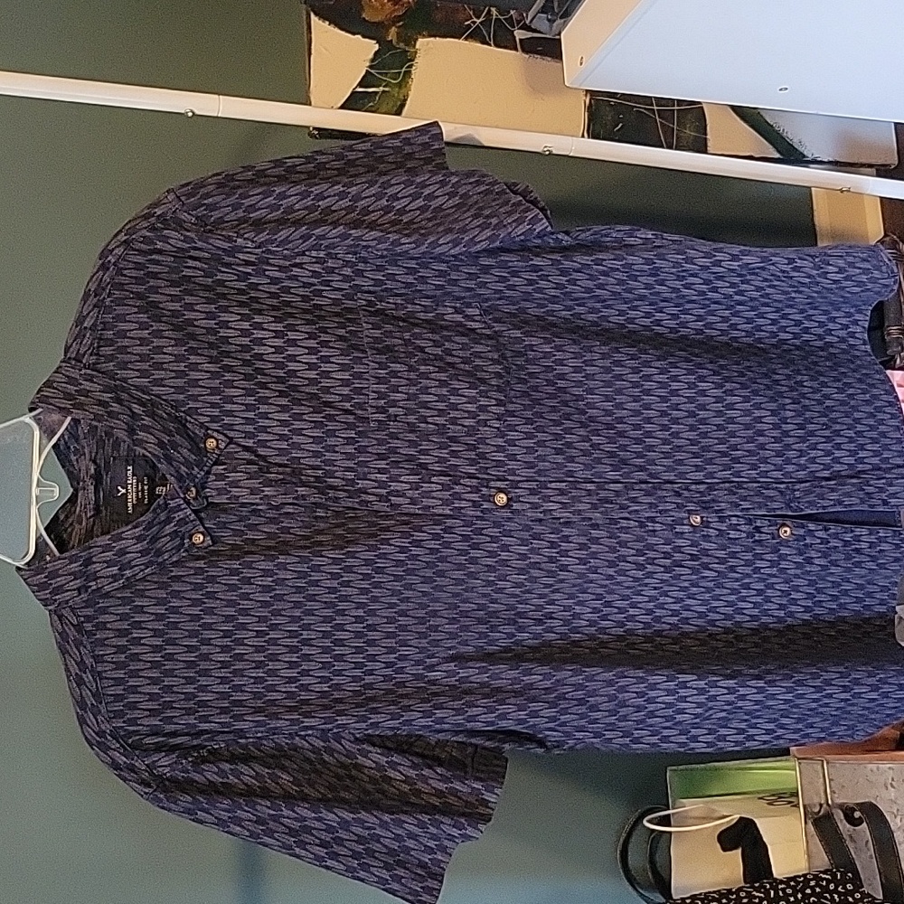 AE Navy Classic Fit Buttin Down Shirt XXL
